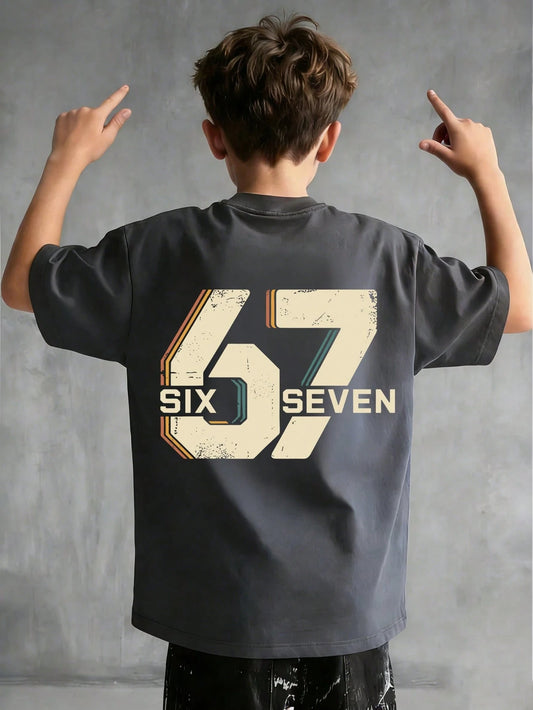Camiseta Pré-Adolescente Masculina com Estampa Numérica "Six Seven" 67