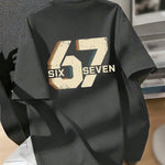 Camiseta Pré-Adolescente Masculina com Estampa Numérica "Six Seven" 67